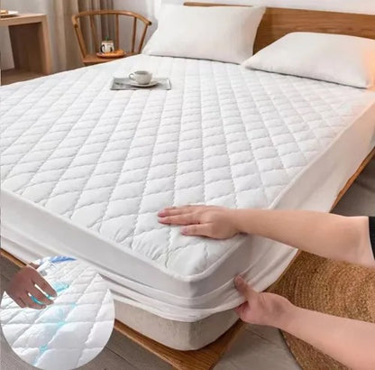 SafeDream Cover™ - Protector de Colchón 100% Impermeable y Acolchado